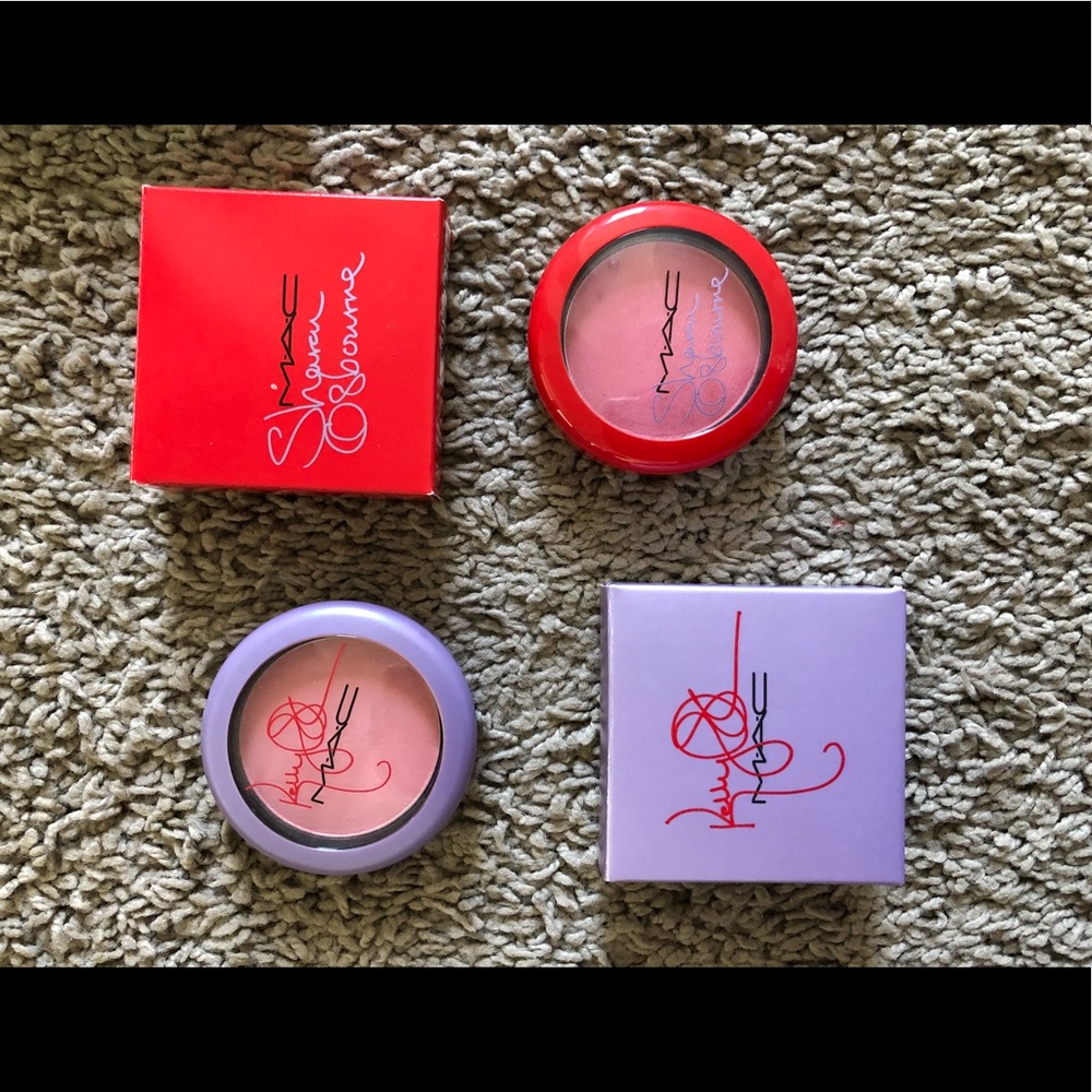 *LIMITED EDITION *Mac Osbourne blushes no box